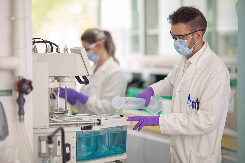 Pharmaceutical research, a long and complex process